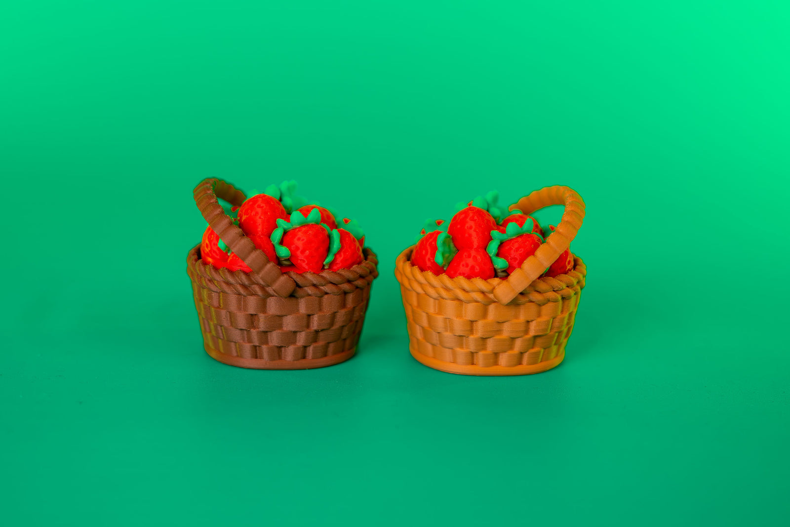 Basket of Strawberries Clicker 🍓